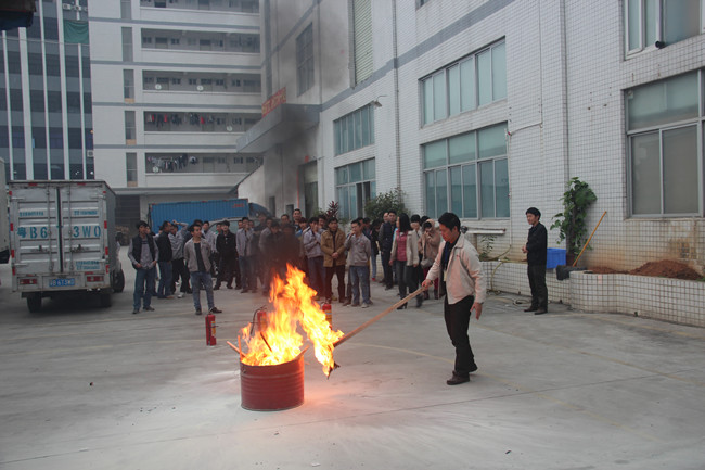 英利印刷消防演習(xí) 英利印刷消防演習(xí)