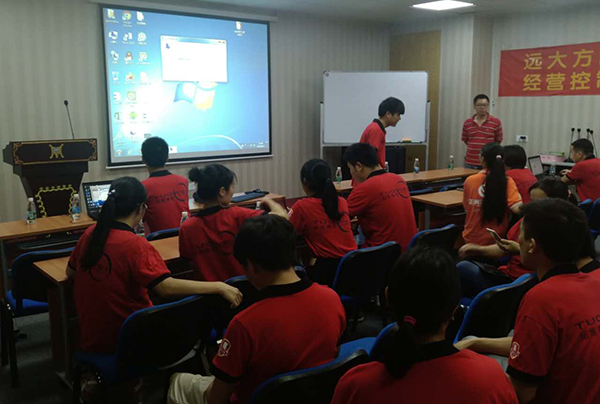 陸軍戰(zhàn)隊第十二次由英利印刷羅輝分享《視頻營銷之快速占位排名》