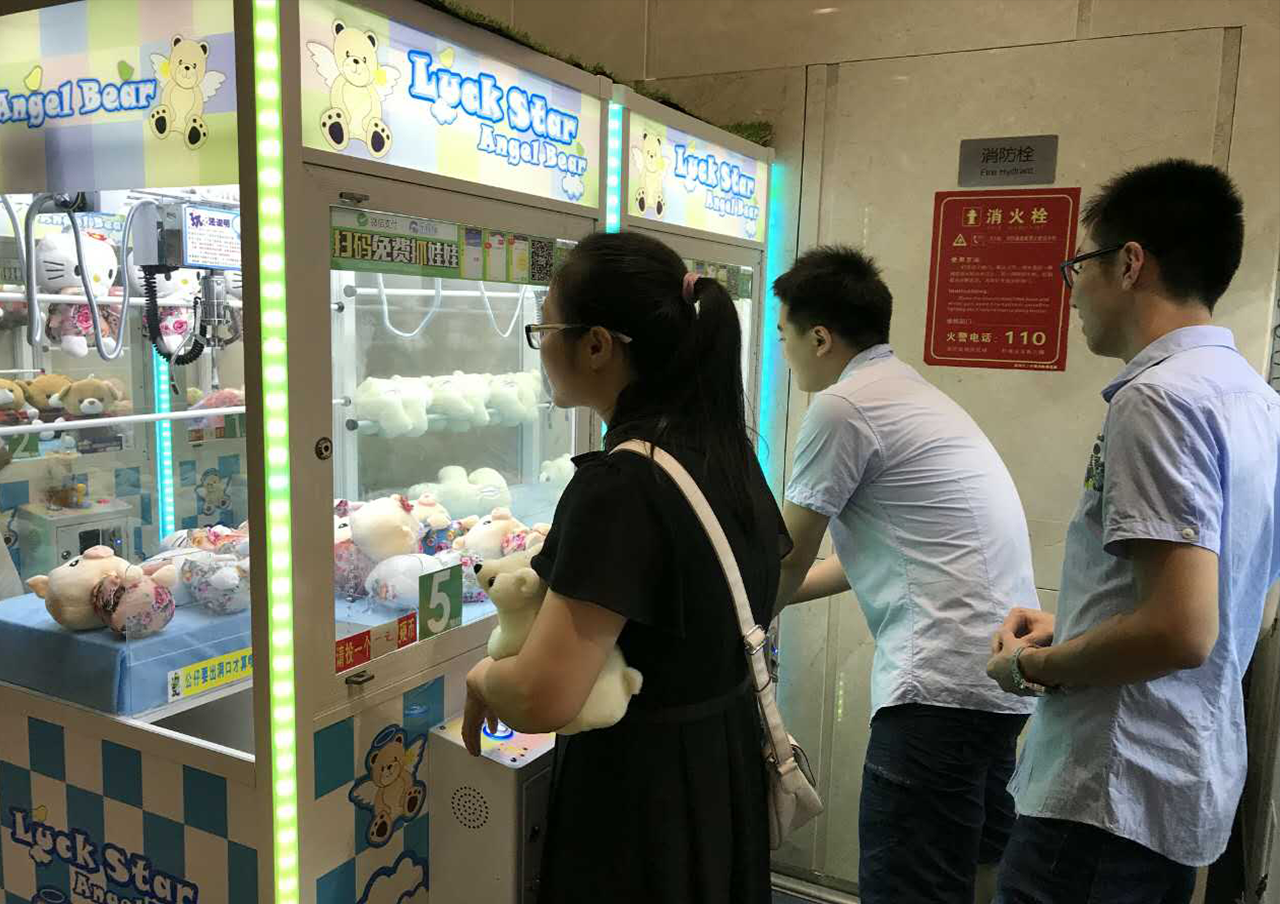 英利印刷網絡團隊去看劉德華主演電影《俠盜聯盟》